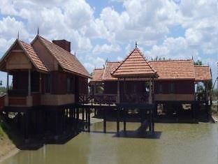 Velankanni Lake Resort Extérieur photo